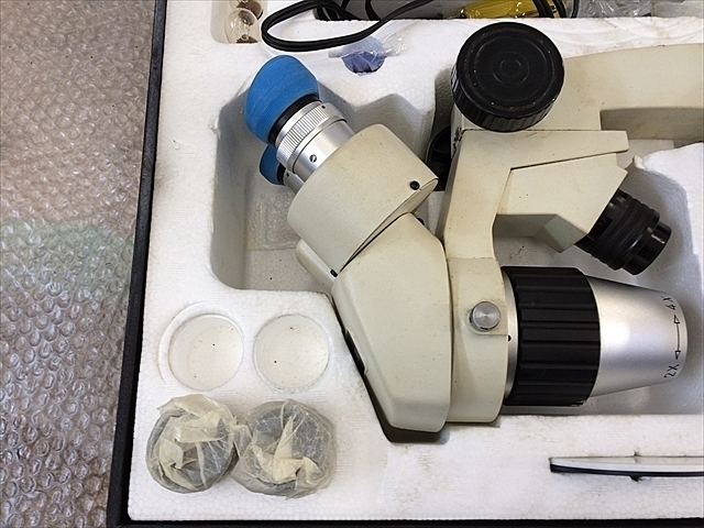 carton  Microscope Image 5