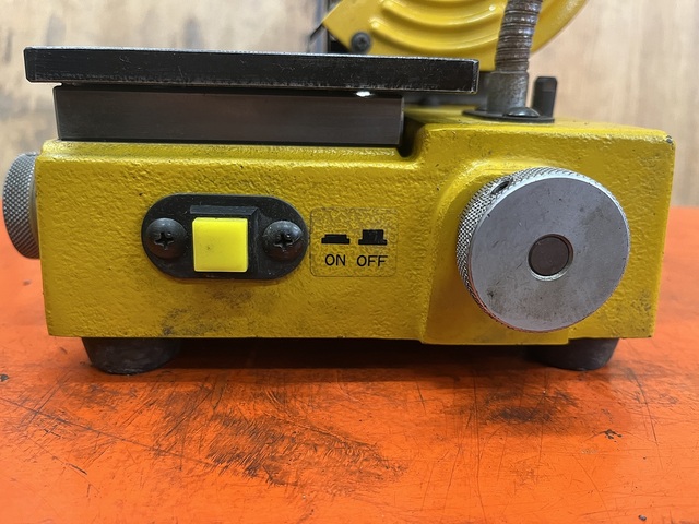 CGK DOL-KEN Tool Grinder Image 5