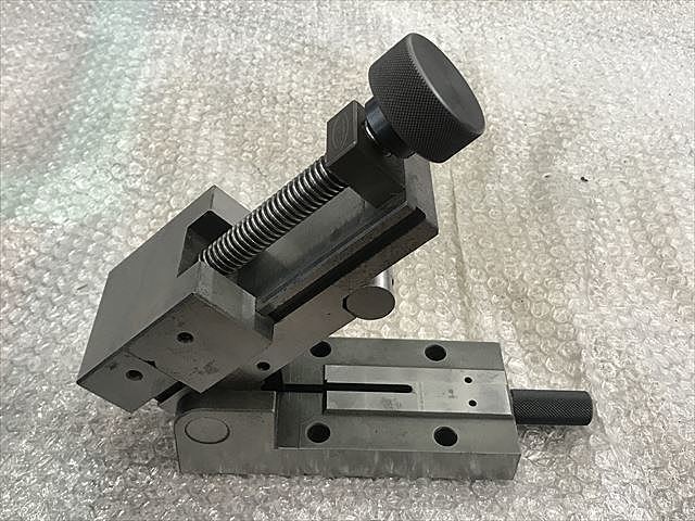 JAM V100 Vice Image 6