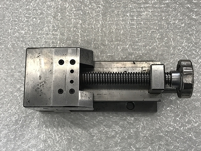 JAM V100 Vice Image 2