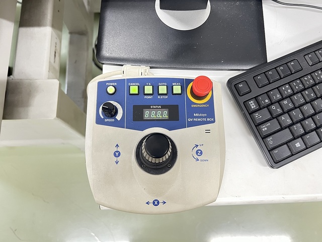 ミツトヨ QV-X302P1L-C 画像測定機 の画像 4枚目