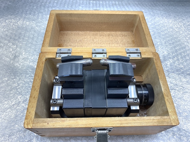 NEOTEC SD-20 Dresser Image 1
