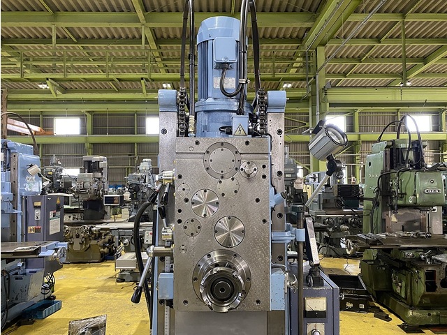 OKK MH-2P Horizontal Milling Machine Image 3