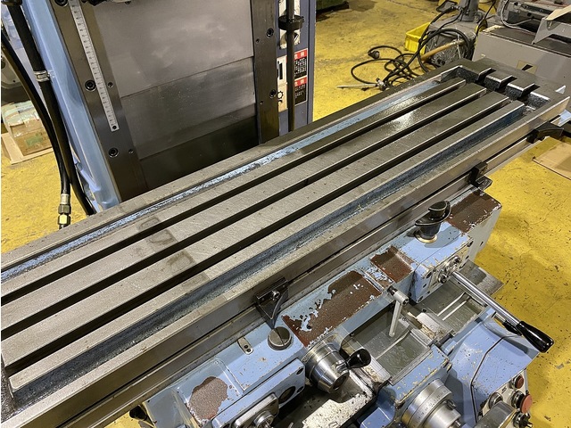 OKK MH-2P Horizontal Milling Machine Image 6