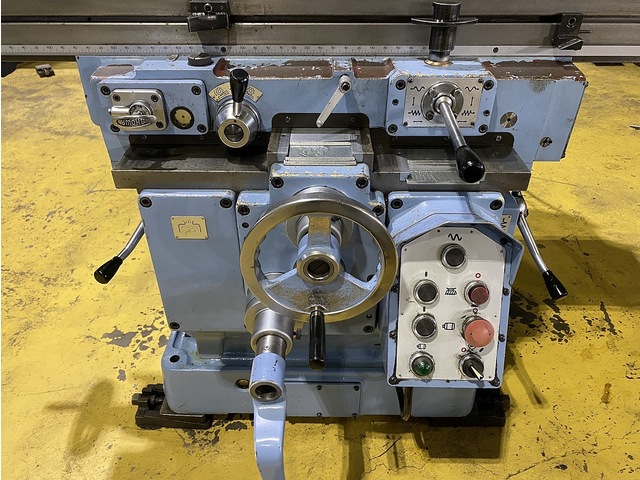 OKK MH-2P Horizontal Milling Machine Image 7