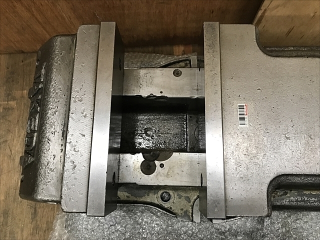 TAKEDA MACHINE TOOLS TK-250HVS Vice Image 2