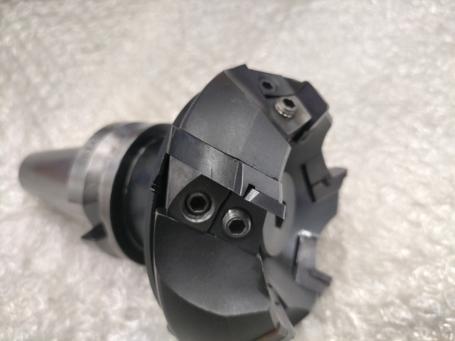 WIDIA Φ80-R-5 フライスカッター の画像 3枚目
