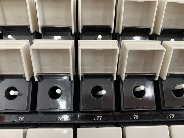 EISEN EC-2B Pin Image 5