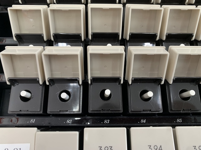 EISEN EC-3B Pin Image 5