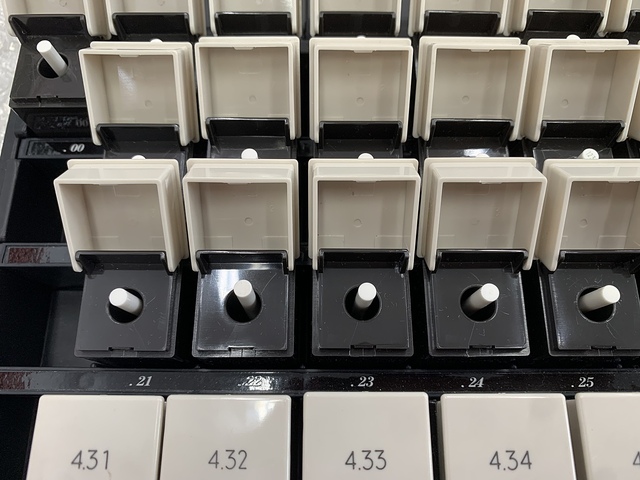 EISEN EC-4A Pin Image 4