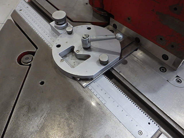 AMADA CSW-250 Corner Shear Image 2