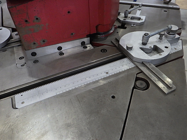 AMADA CSW-250 Corner Shear Image 3