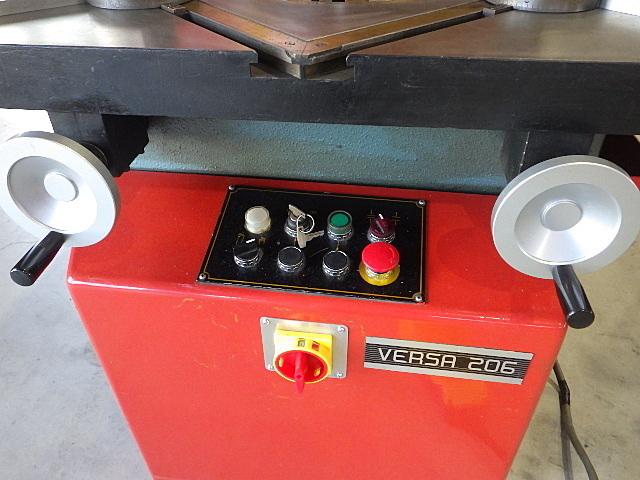 AMADA VERSA-206 Corner Shear Image 7