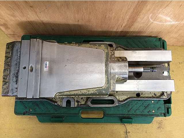 TAKEDA MACHINE TOOLS TK-200HVS Vice Image 2