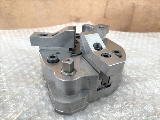 KAWATA MFG SV-4A Lathe Chuck Image 2