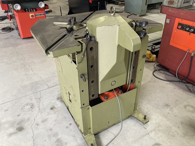 Komatsu SHG-3C-220 Corner Shear Image 5