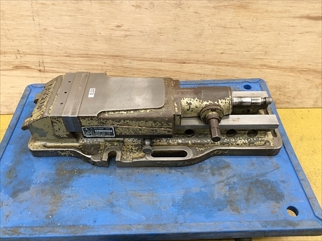 TAKEDA MACHINE TOOLS TK-150HVS Vice Image 1