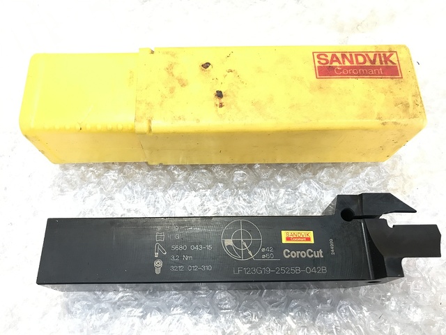 サンドビック LF123G19-2525B-042B バイト の画像 1枚目