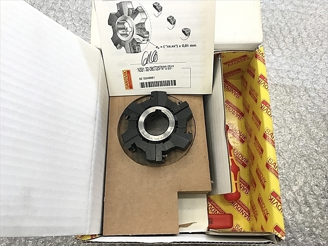 サンドビック N331.32-080T25FM 0.551 その他切削・旋削工具 の画像 1枚目