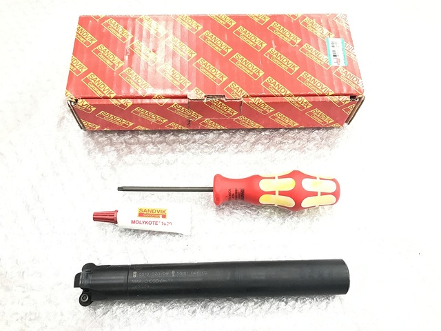 サンドビック R200-020A25-12H フライスカッター の画像 1枚目