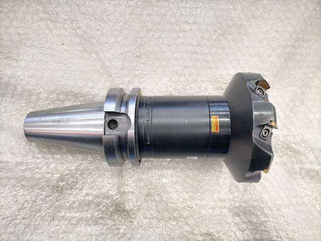 SANDVIK R260.22-225-15-V80 Milling Cutter Image 1