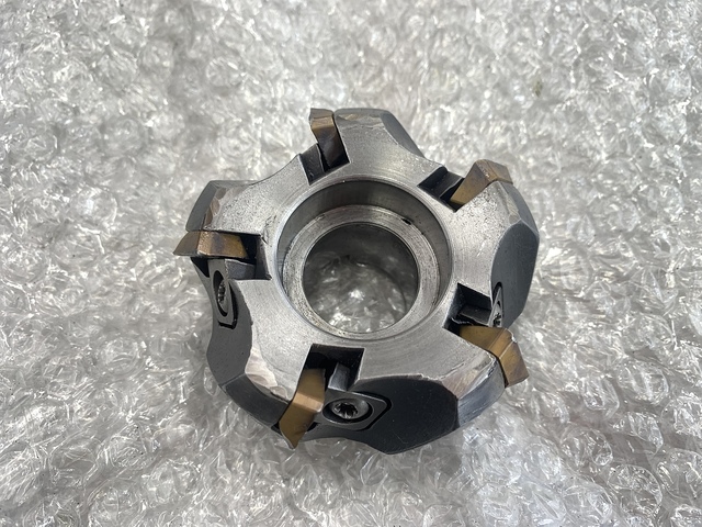 SANDVIK R260.22S-063-15-S32 Milling Cutter Image 2