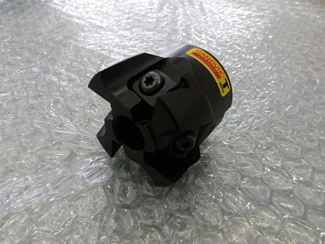 SANDVIK R262.22-050-10 Milling Cutter Image 3
