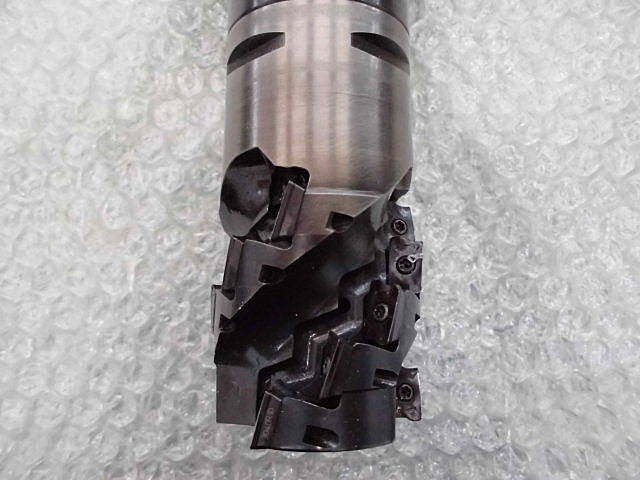SANDVIK R390-044C4-45M Milling Cutter Image 3