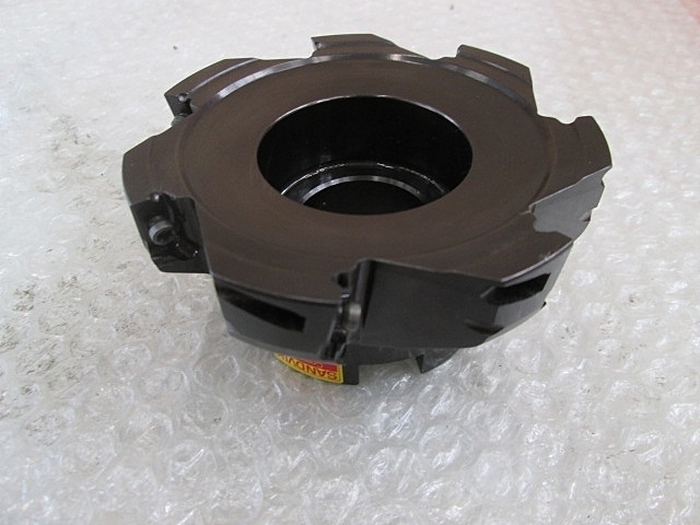 SANDVIK R390-100Q32-17M Milling Cutter Image 2