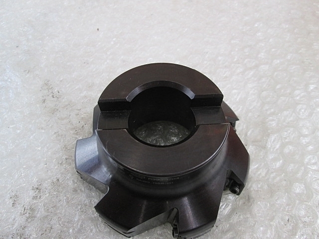 SANDVIK R390-100Q32-17M Milling Cutter Image 4