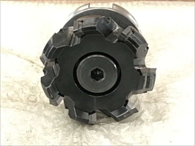 サンドビック RA245-100J31.75-12M フライスカッター の画像 4枚目