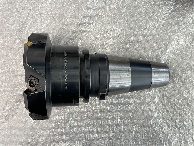 SANDVIK RA260.22S-100-15J-31.75 Milling Cutter Image 1