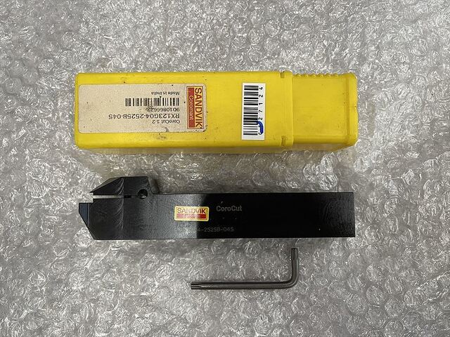 サンドビック RX123G04-2525B-045 バイト の画像 1枚目