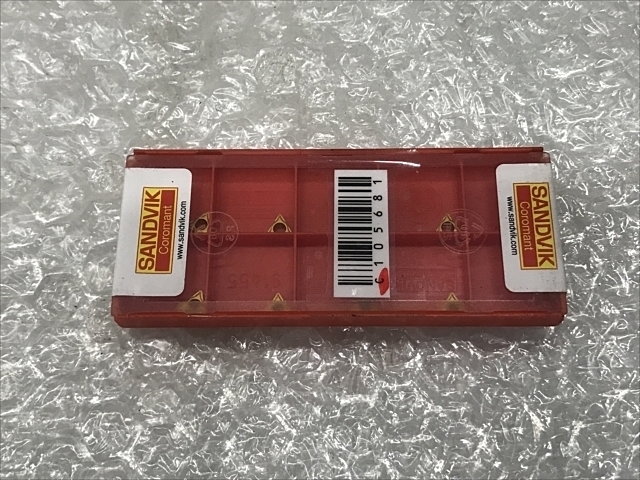 SANDVIK TCMT06T104-UF235 Insert Chip Image 1