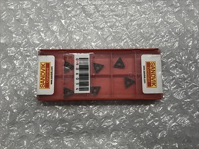 SANDVIK TCMT 09 02 04-PF Insert Chip Image 1