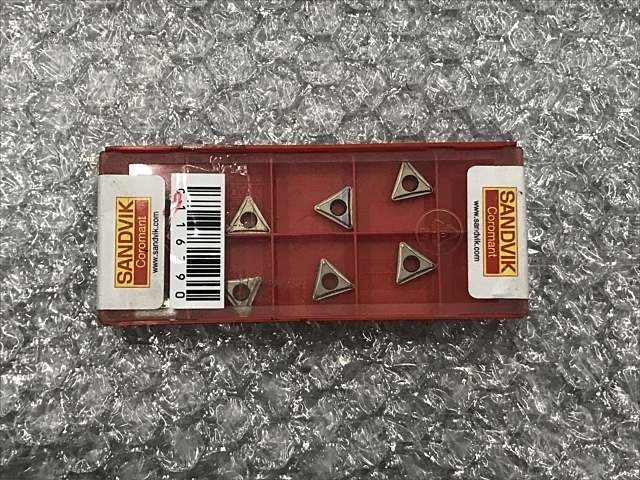 SANDVIK TCMT110208-UF Insert Chip Image 1