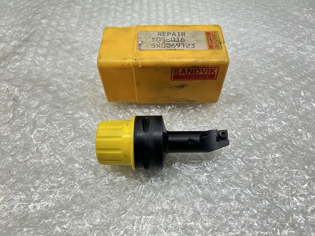 SANDVIK C4-SCLCR-11070-09 Others Image 1
