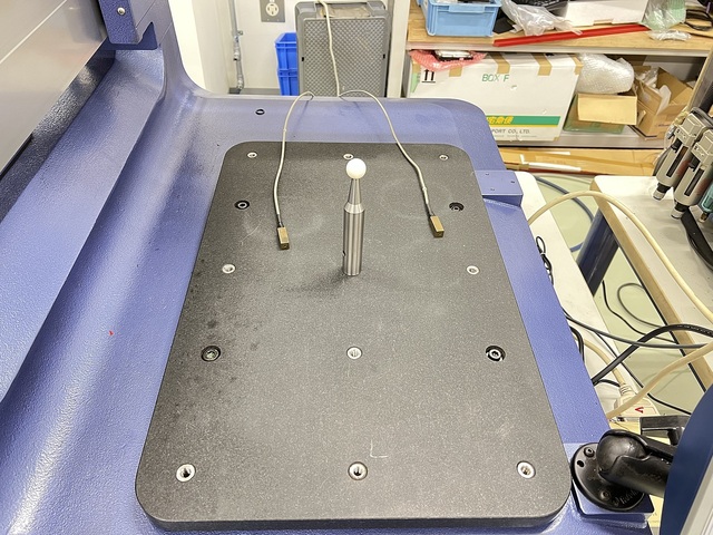 Mitutoyo QM-M353 CMM Image 3