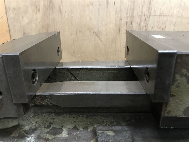 TAKEDA MACHINE TOOLS TK-175HVS-U Vice Image 3