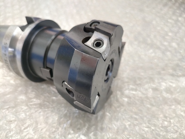 タンガロイ TSE3003RIA フライスカッター の画像 3枚目