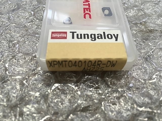 TUNGALOY XPMT040104R-DW Insert Chip Image 2