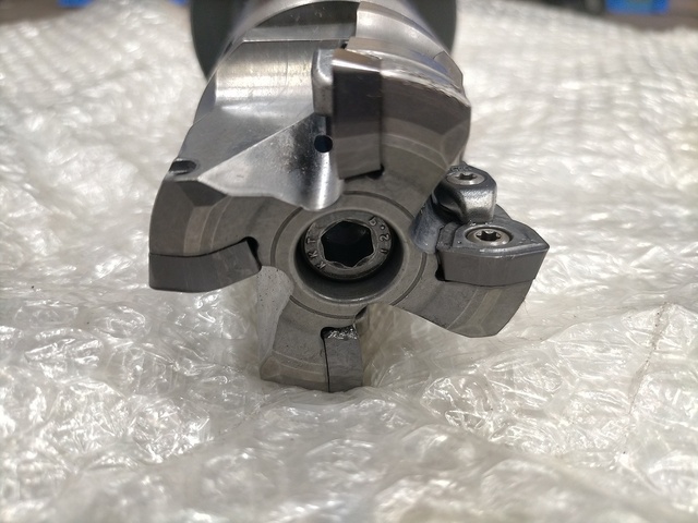 ダイジェット工業 SKSL-4063R-10 フライスカッター の画像 2枚目