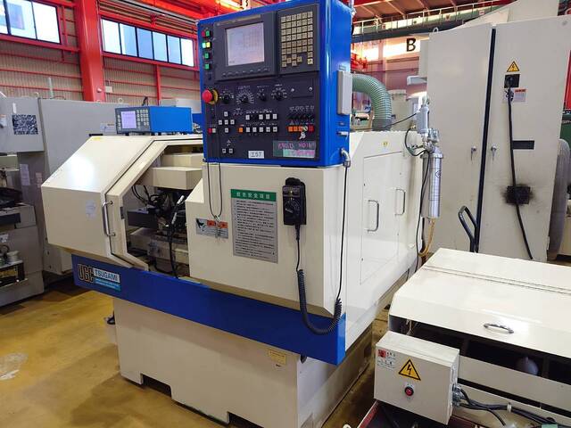 TSUGAMI UGC NC Cylindrical Grinder Image 19