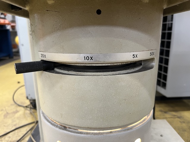 Nikon V-20A Projector Image 9