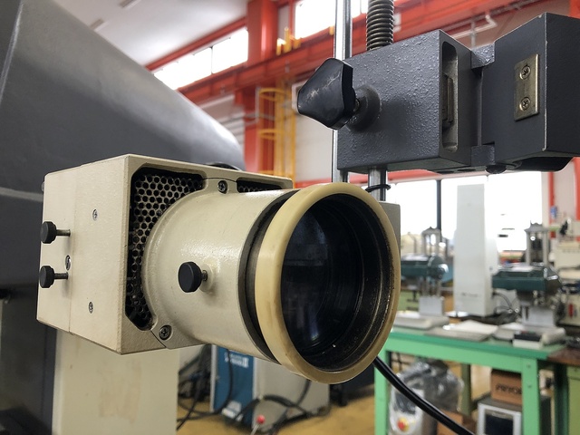 Nikon V-24B Projector Image 12