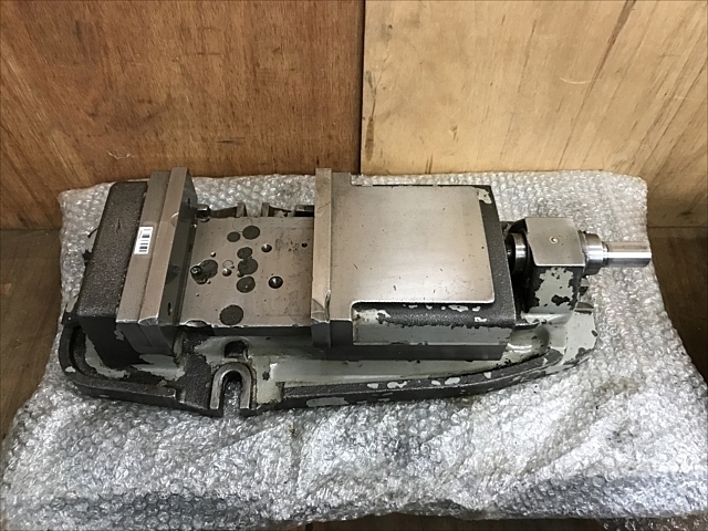 津田駒 VG-175 バイス の画像 1枚目