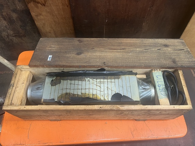 FUJI JIKOH FB100×350 Magnet Chuck Image 2