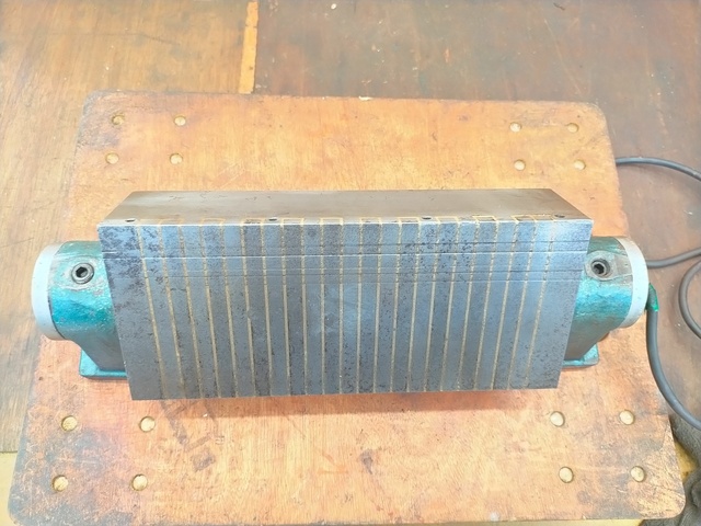 FUJI JIKOH FB150×350 Magnet Chuck Image 3