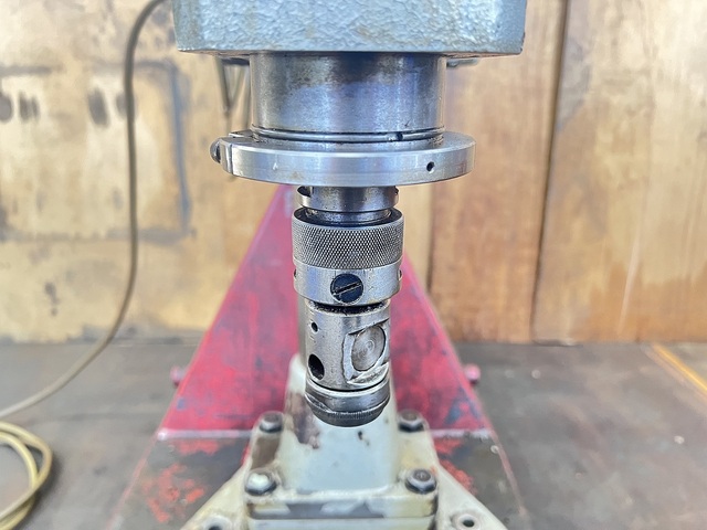 ブラザー BT2-223 Desktop Drilling Machine Image 6