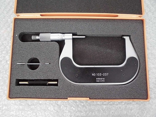Mitutoyo M310-100(102-237) Micrometer (Outer) Image 1